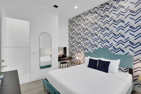 Villa ou maison à louer à Davie, Floride: 9 chambres, 462.56 m2 № 1952397 - photo 18