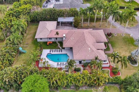 Villa ou maison à louer à Davie, Floride: 9 chambres, 462.56 m2 № 1952397 - photo 10