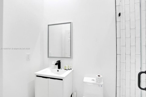 Villa ou maison à louer à Davie, Floride: 9 chambres, 462.56 m2 № 1952397 - photo 13