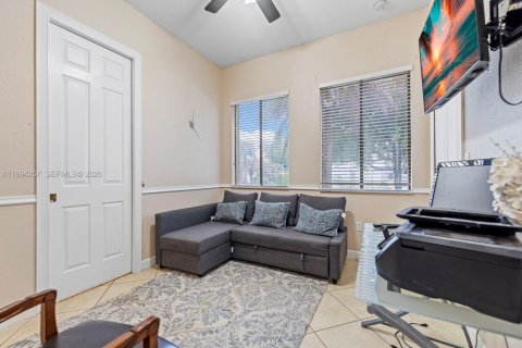 Купить виллу или дом в Катлер-Бей, Флорида 5 спален, 284.37м2, № 2056136 - фото 26