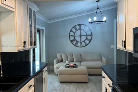House in West Palm Beach, Florida 3 bedrooms, 157.93 sq.m. № 1758500 - photo 6
