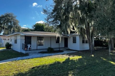 Casa en alquiler en Miami Gardens, Florida, 4 dormitorios, 125.98 m2 № 2031874 - foto 9