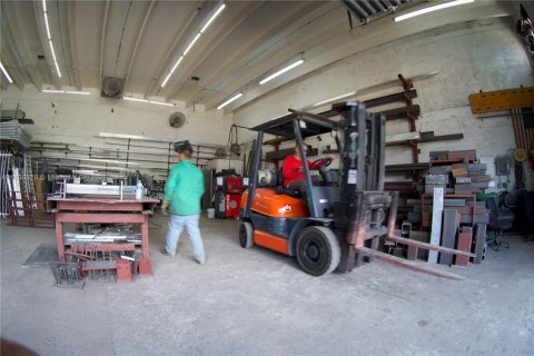 Propiedad comercial en venta en Miami, Florida № 2012455 - foto 6