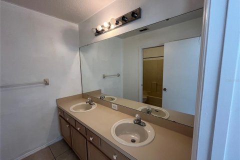 Touwnhouse à louer à Orlando, Floride: 3 chambres, 138.33 m2 № 2437406 - photo 15