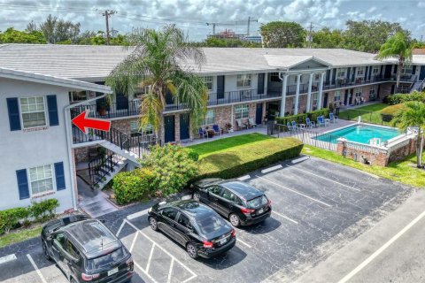 Condo in Fort Lauderdale, Florida, 2 bedrooms  № 2192655 - photo 25