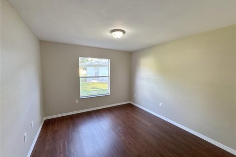 Villa ou maison à vendre à Bradenton, Floride: 4 chambres, 180.23 m2 № 2210325 - photo 13
