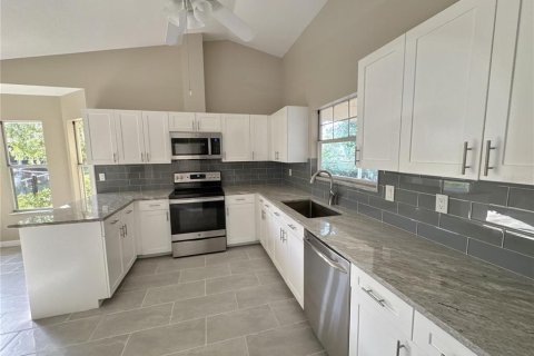 Villa ou maison à vendre à Bradenton, Floride: 4 chambres, 180.23 m2 № 2210325 - photo 7