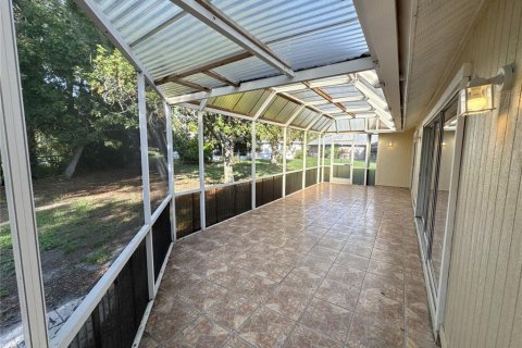 Villa ou maison à vendre à Bradenton, Floride: 4 chambres, 180.23 m2 № 2210325 - photo 17
