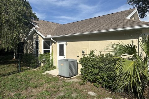 Villa ou maison à vendre à Bradenton, Floride: 4 chambres, 180.23 m2 № 2210325 - photo 4