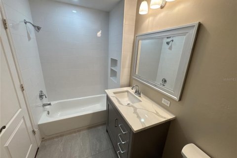 Villa ou maison à vendre à Bradenton, Floride: 4 chambres, 180.23 m2 № 2210325 - photo 15