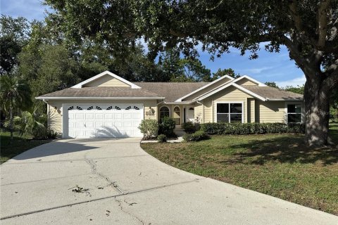 House in Bradenton, Florida 4 bedrooms, 180.23 sq.m. № 2210325