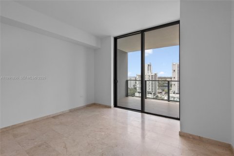 Купить кондоминиум в Майами, Флорида 3 спальни, 164.53м2, № 2062274 - фото 17