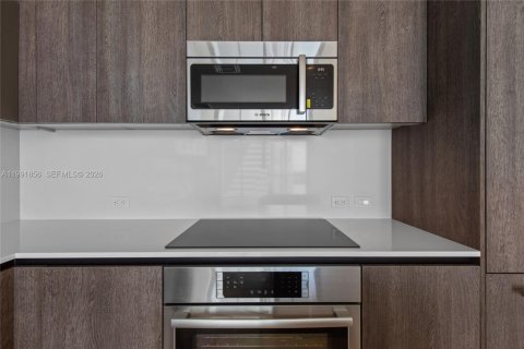 Купить кондоминиум в Майами, Флорида 3 спальни, 164.53м2, № 2062274 - фото 7