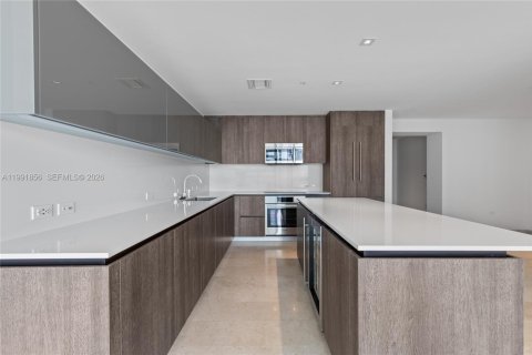 Купить кондоминиум в Майами, Флорида 3 спальни, 164.53м2, № 2062274 - фото 5