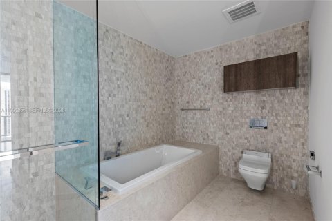 Купить кондоминиум в Майами, Флорида 3 спальни, 164.53м2, № 2062274 - фото 15