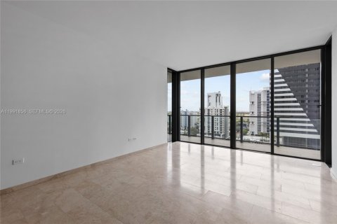 Купить кондоминиум в Майами, Флорида 3 спальни, 164.53м2, № 2062274 - фото 12