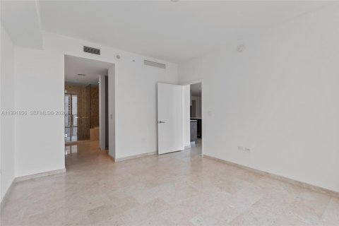 Купить кондоминиум в Майами, Флорида 3 спальни, 164.53м2, № 2062274 - фото 25
