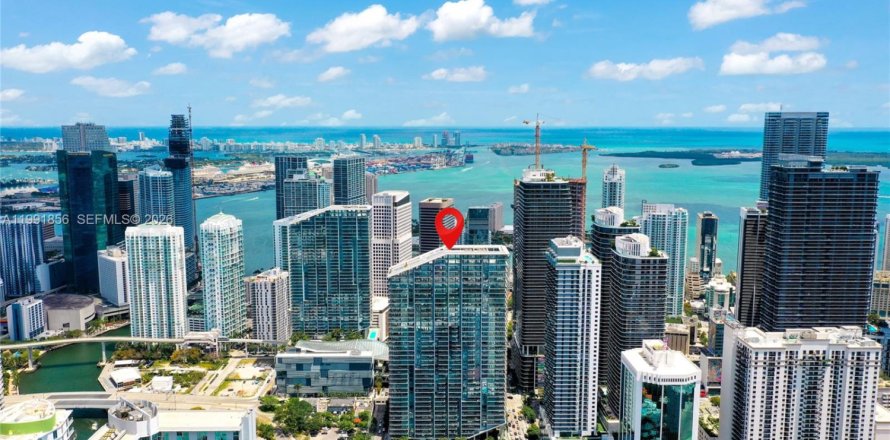 Кондоминиум с 3 спальнями в Майами, Флорида № 2062274