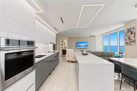 Condominio en venta en Miami Beach, Florida, 2 dormitorios, 128.21 m2 № 1706395 - foto 22