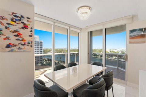 Condominio en venta en Miami Beach, Florida, 2 dormitorios, 128.21 m2 № 1706395 - foto 16