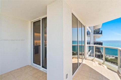 Condominio en venta en Miami Beach, Florida, 2 dormitorios, 128.21 m2 № 1706395 - foto 7
