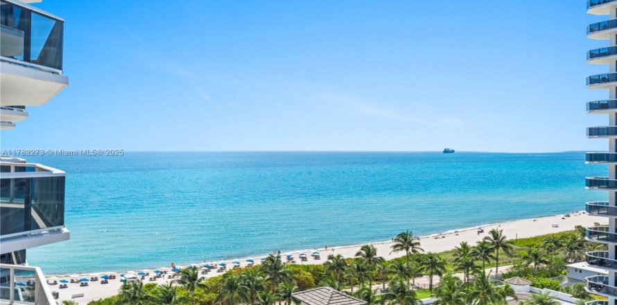 Condominio en Miami Beach, Florida, 2 dormitorios № 1706395