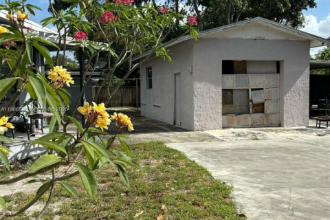 Villa ou maison à vendre à Dania Beach, Floride: 3 chambres № 2045408 - photo 13