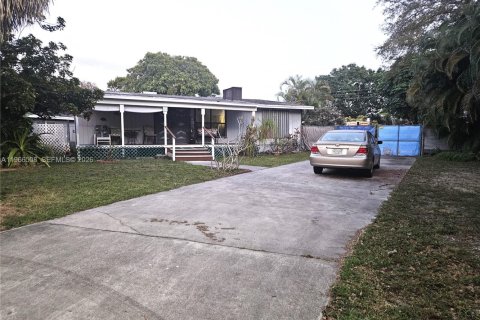 Villa ou maison à vendre à Dania Beach, Floride: 3 chambres № 2045408 - photo 4