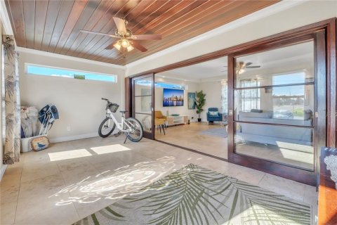 House in Daytona Beach, Florida 4 bedrooms, 208.94 sq.m. № 2313076 - photo 6
