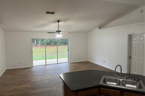 Villa ou maison à louer à Ocala, Floride: 3 chambres, 168.9 m2 № 2408658 - photo 4