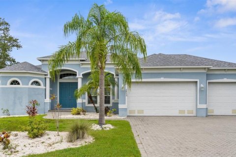 Villa ou maison à vendre à Punta Gorda, Floride: 3 chambres, 191.19 m2 № 1817454 - photo 1