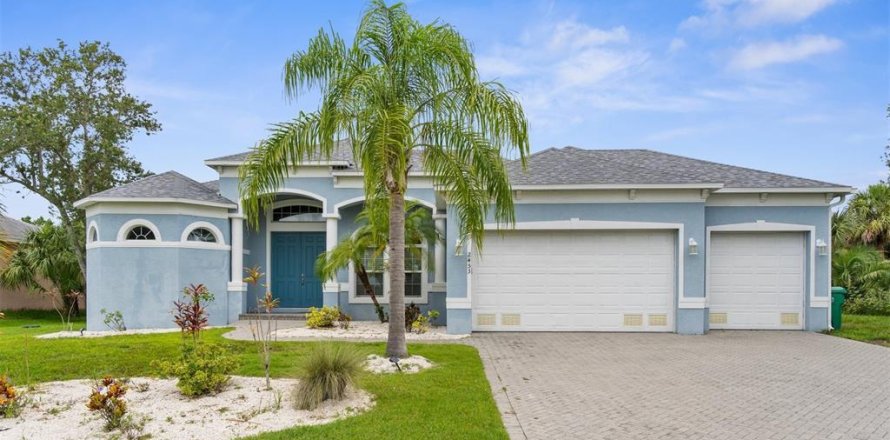 House in Punta Gorda, Florida 3 bedrooms, 191.19 sq.m. № 1817454
