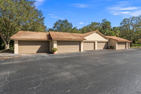 Condominio en venta en Fort Pierce, Florida, 3 dormitorios, 207.92 m2 № 810383 - foto 1