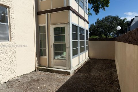 Condominio en venta en Plantation, Florida, 1 dormitorio, 89.19 m2 № 2088222 - foto 13