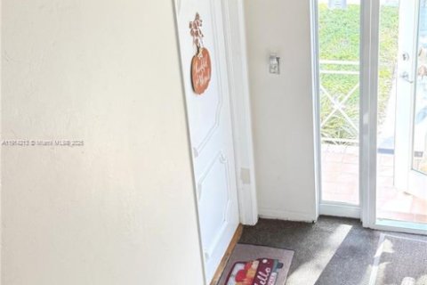 Copropriété à louer à Miami Shores, Floride: 1 chambre, 63.64 m2 № 1971510 - photo 15