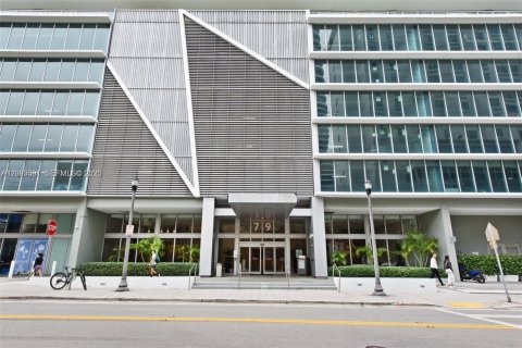 Condominio en Miami, Florida, 2 dormitorios № 2378804