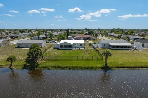 Villa ou maison à vendre à Port Charlotte, Floride: 2 chambres, 93.27 m2 № 2119866 - photo 21