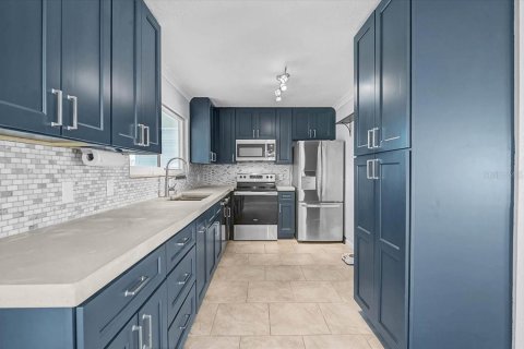 Villa ou maison à vendre à Port Charlotte, Floride: 2 chambres, 93.27 m2 № 2119866 - photo 11