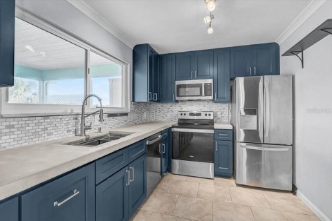 Villa ou maison à vendre à Port Charlotte, Floride: 2 chambres, 93.27 m2 № 2119866 - photo 12