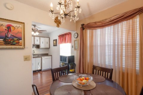 Copropriété à vendre à Delray Beach, Floride: 2 chambres, 84.54 m2 № 1999671 - photo 5