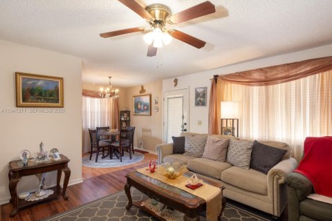 Copropriété à vendre à Delray Beach, Floride: 2 chambres, 84.54 m2 № 1999671 - photo 12