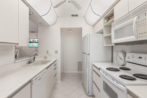 Copropriété à vendre à Vero Beach, Floride: 3 chambres, 198.44 m2 № 1989611 - photo 12