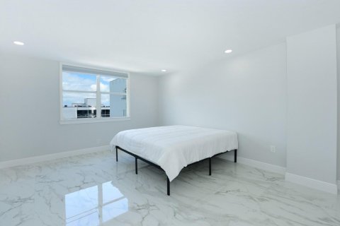 Copropriété à vendre à Palm Beach, Floride: 2 chambres, 120.03 m2 № 2087717 - photo 16