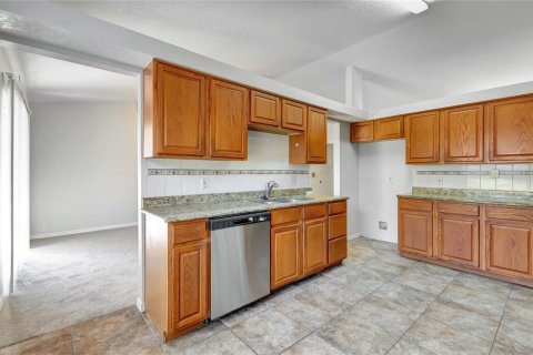 Casa en alquiler en Kissimmee, Florida, 3 dormitorios, 124.12 m2 № 1841737 - foto 12