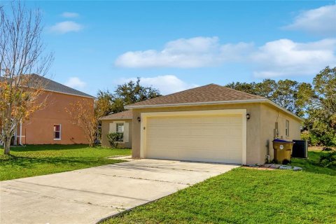 Casa en alquiler en Kissimmee, Florida, 3 dormitorios, 124.12 m2 № 1841737 - foto 2
