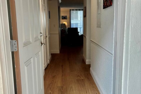 Снять в аренду кондоминиум в Палм - Бич Шорес, Флорида 2 спальни, 97.27м2, № 860781 - фото 1