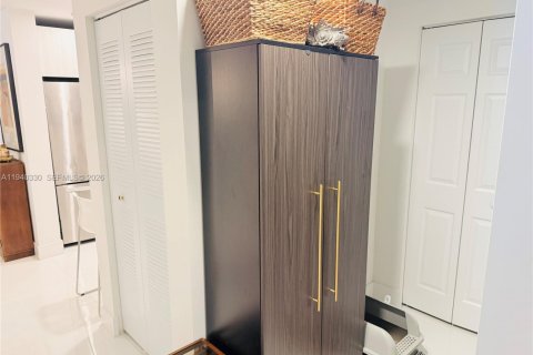 Appartement à louer à Doral, Floride: 2 chambres, 112.04 m2 № 1998159 - photo 11