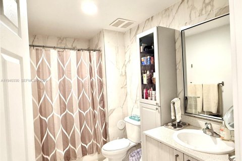 Appartement à louer à Doral, Floride: 2 chambres, 112.04 m2 № 1998159 - photo 18