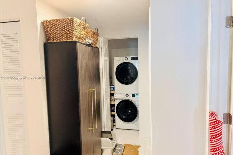 Appartement à louer à Doral, Floride: 2 chambres, 112.04 m2 № 1998159 - photo 12