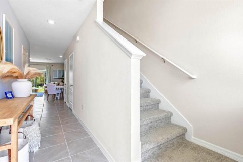 Townhouse in Davenport, Florida 3 bedrooms, 135.92 sq.m. № 1799940 - photo 3